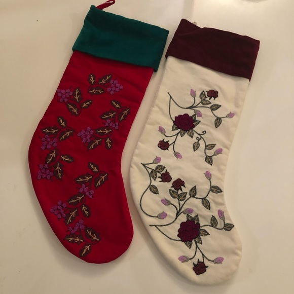 SET of 2 - Christmas Stockings - Vintage - Picture 1 of 14